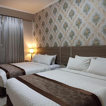 Safa Homestay Yogyakarta Exterior photo