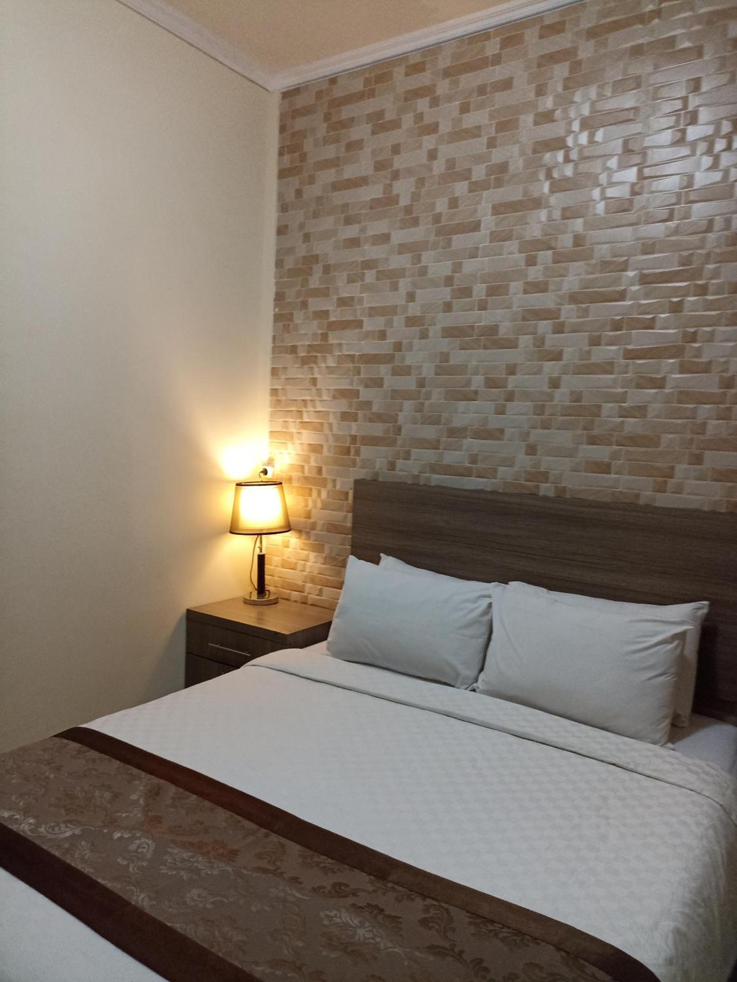 Safa Homestay Yogyakarta Exterior photo